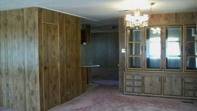 Building Photo - 26111 Kentia Palm Dr