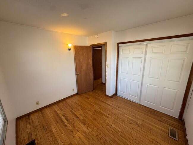 Foto del edificio - 6203 E 150th Terrace