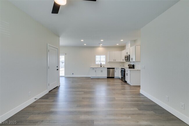 Foto del edificio - 1912 Carver Ave