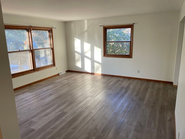 Living Room - 3209 Churchill Dr