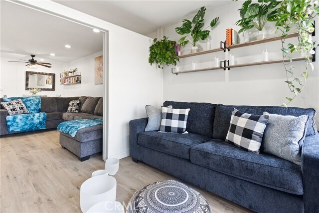 Foto del edificio - 7740 Redlands St