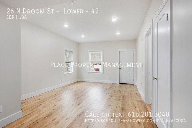 Building Photo - 26 N Droom Updated 1 bedroom lower unit!