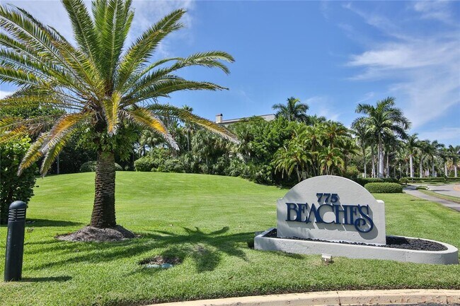 Building Photo - 775 Longboat Club Rd
