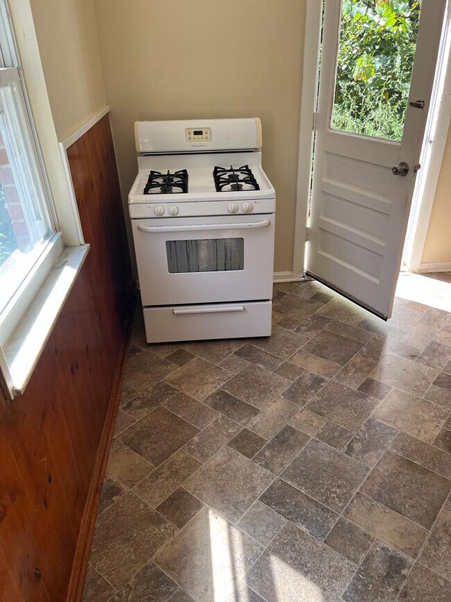 2187 Westwood Northern Blvd, Cincinnati, OH 45225 Townhome Rentals in