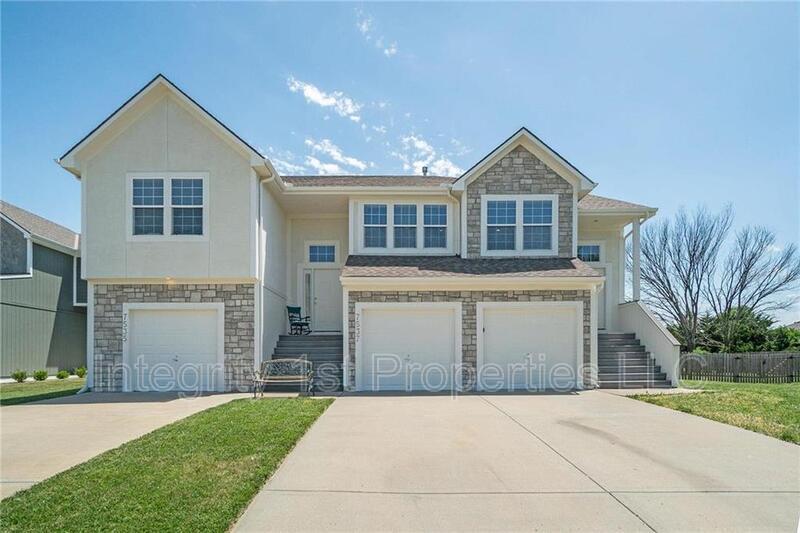 7535 McCoy St, Shawnee, KS 66227 Townhome Rentals in Shawnee KS