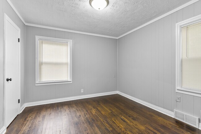 Foto del edificio - 4812 Maple St