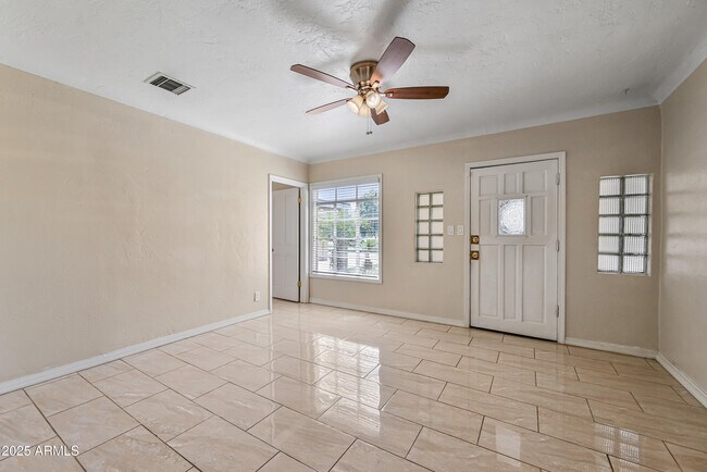 Foto del edificio - 2321 N 9th St