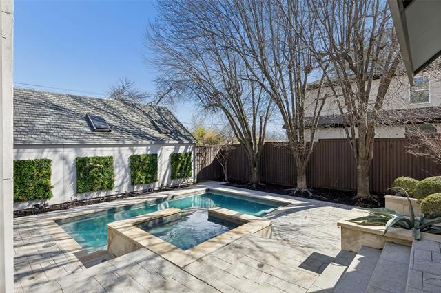 Building Photo - 7030 Blackwood Dr