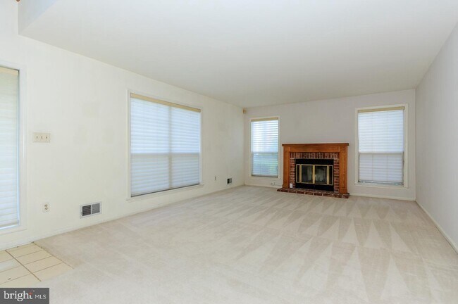 Building Photo - 6 Aldgate Ct