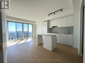 Building Photo - 7 Grenville St