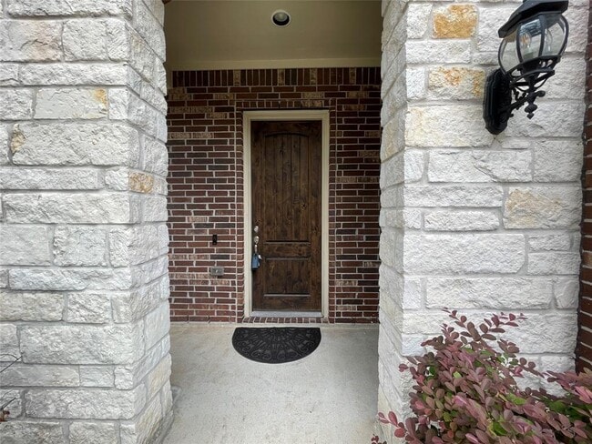 Building Photo - 2116 Rosenthal Ln