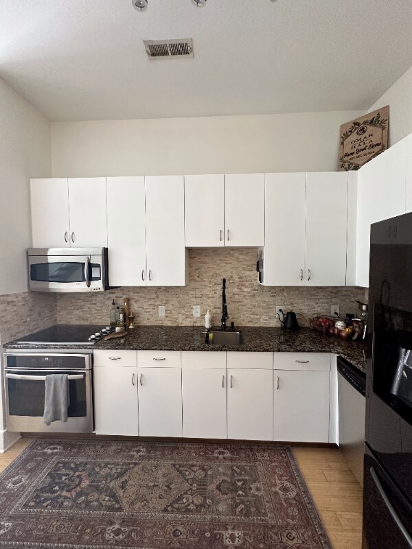 Foto del edificio - 2133 Southend Dr
