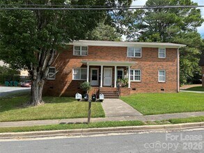 Building Photo - 116 N 6th St