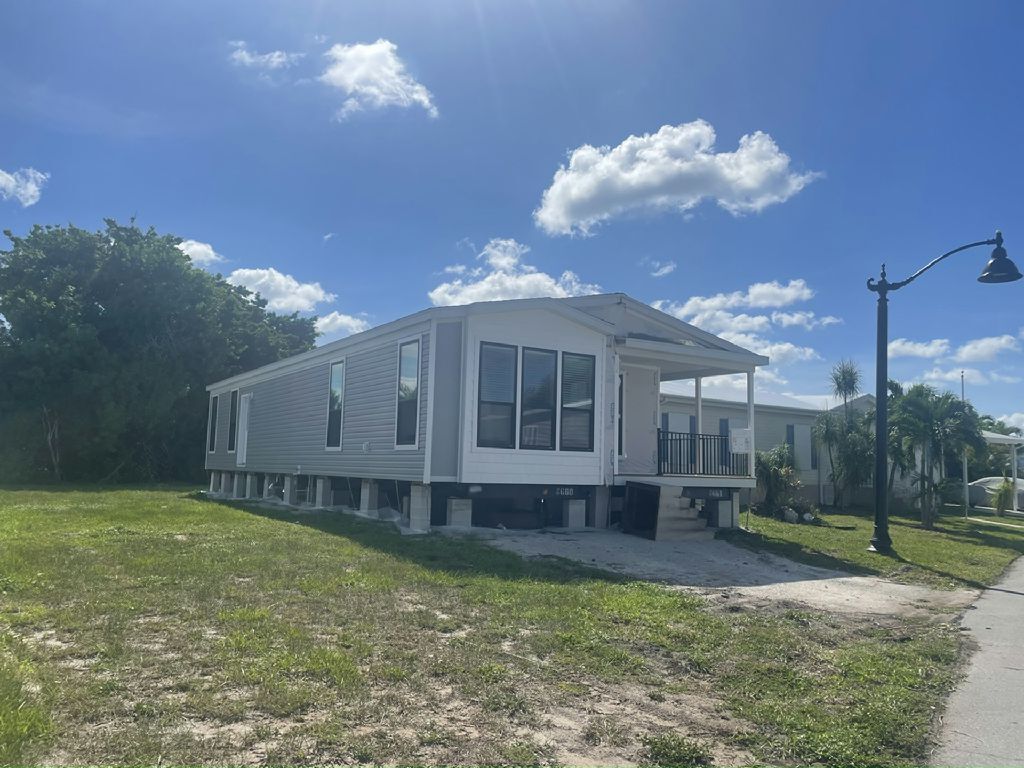 Foto principal - 6974 41st Ave N