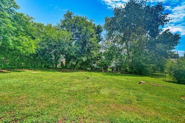 Foto del edificio - Charming Brick Ranch- Roanoke County