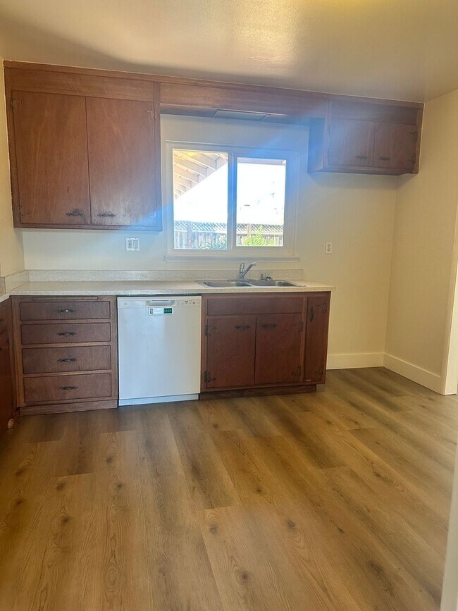 Building Photo - Southside Livermore Home