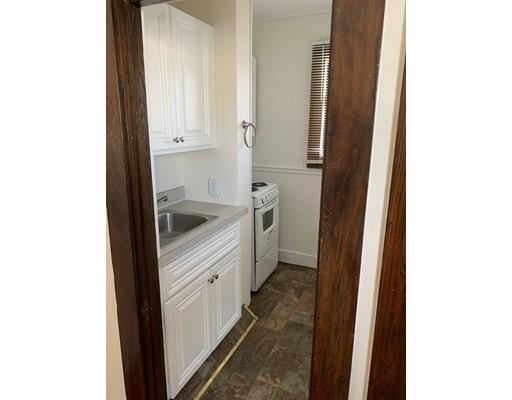 Building Photo - 1 bedroom in Wellesley MA 02482