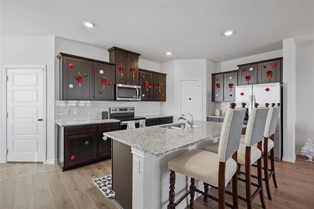 Foto del edificio - 732 Thorn Crk Dr