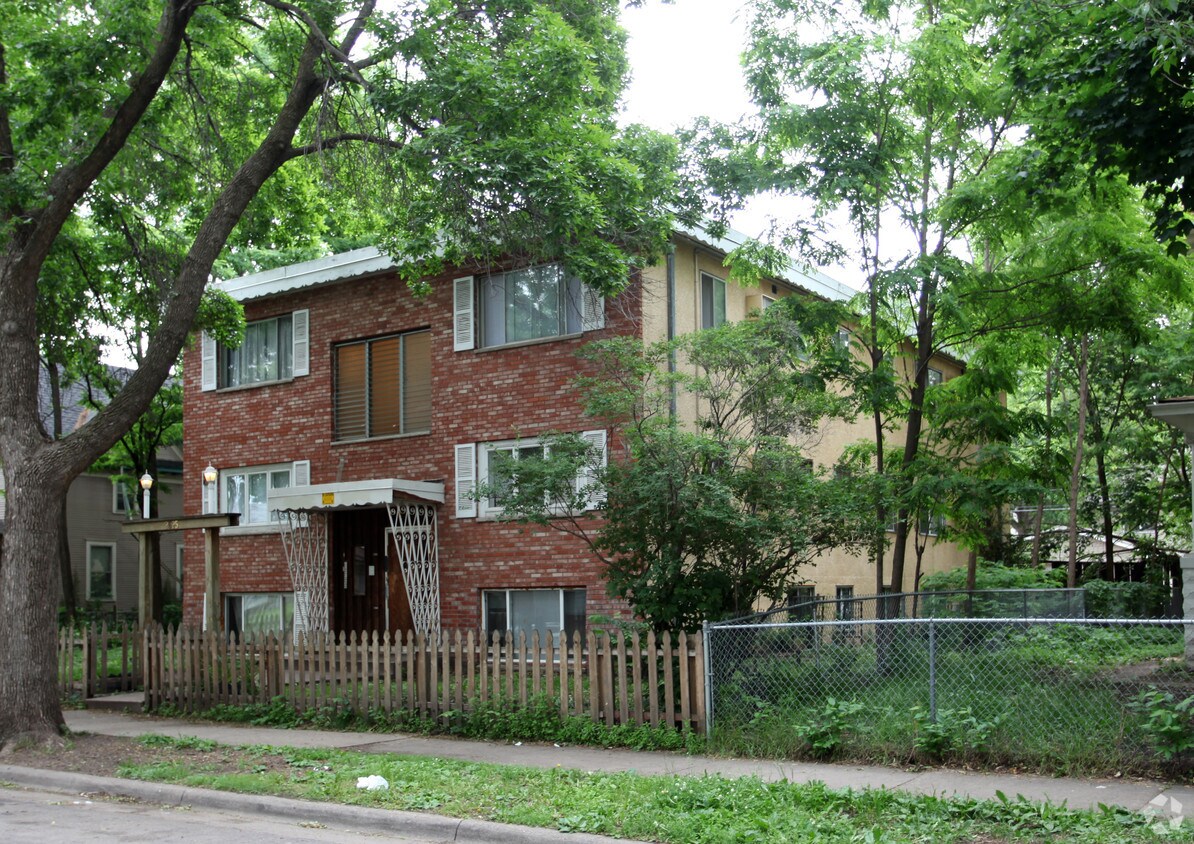 Primary Photo - 2625 18th Ave S