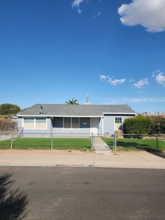 Foto principal - "Affordable and Charming 4-Bed Oasis with ...