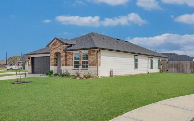 Building Photo - 8611 Shumard Oak Dr