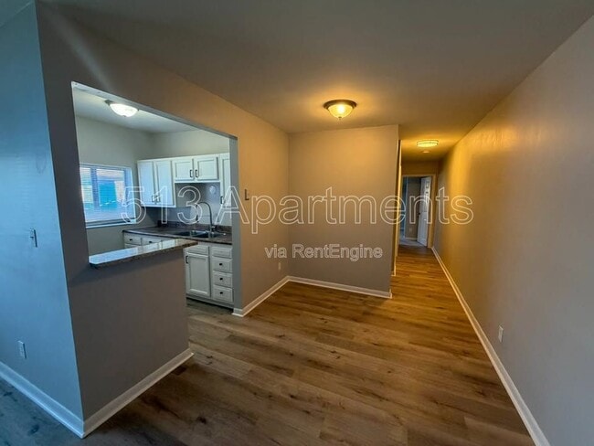 Building Photo - 5146 Carthage Ave