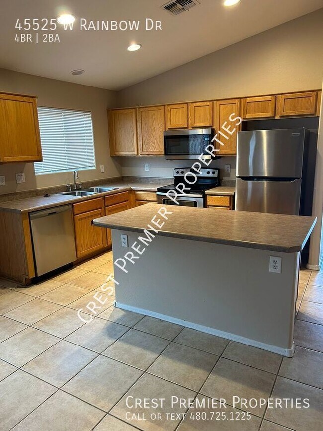 Building Photo - 45525 W Rainbow Dr