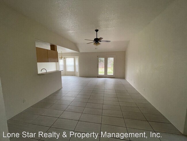 Building Photo - 3 br, 2 bath House - 4304 Wade Dr