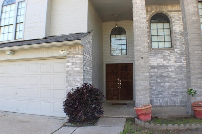 Foto del edificio - 16322 Dawncrest Way