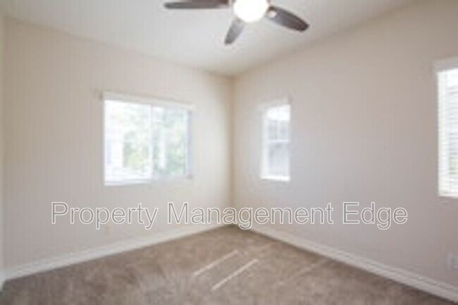 Foto del edificio - 26444 Arboretum Way