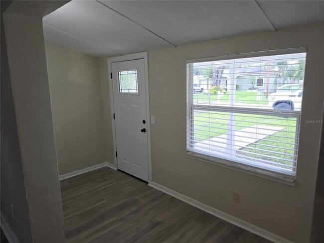 Building Photo - 9314 N Ashley St