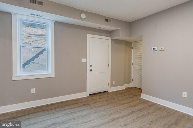 Foto del edificio - 1722 Aliceanna St