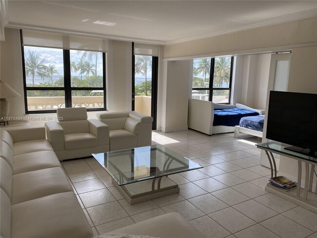 Building Photo - 10185 Collins Ave