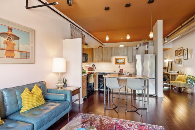 Building Photo - 1611 Central Ave