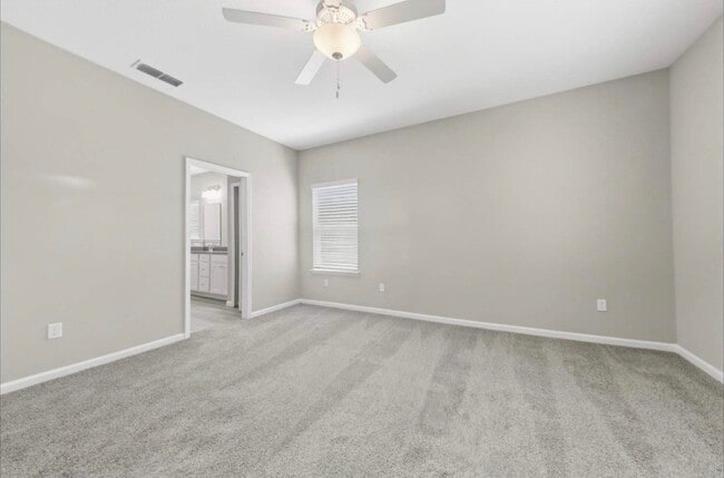 Foto del edificio - 6334 Starlight Dr