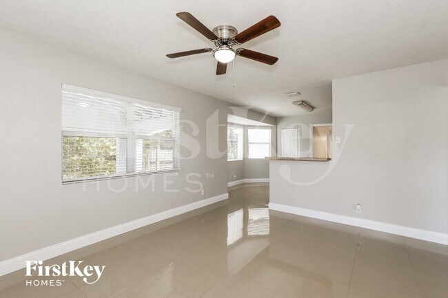 Foto del edificio - 2827 Wiley St