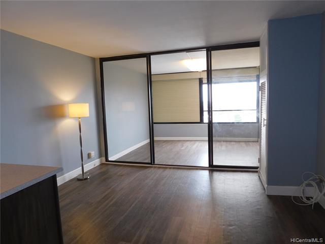 Building Photo - 1717 Mott Smith Dr