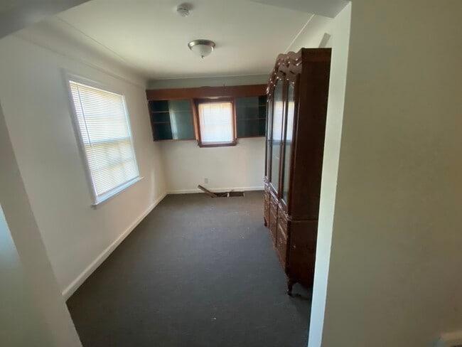 Building Photo - Goulburn