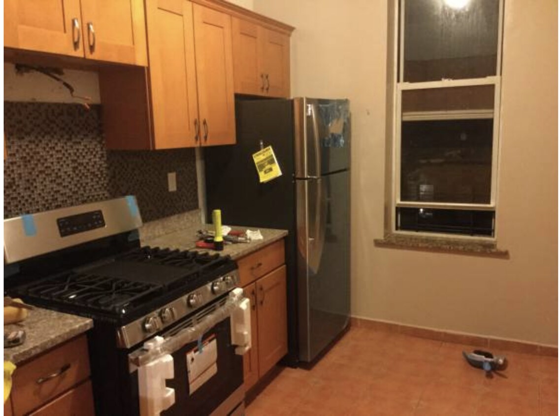 Primary Photo - 534 72nd St
