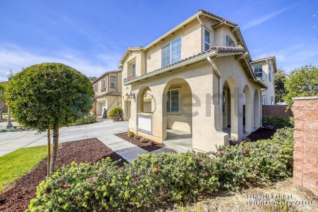 Building Photo - 15731 Myrtlewood Ave