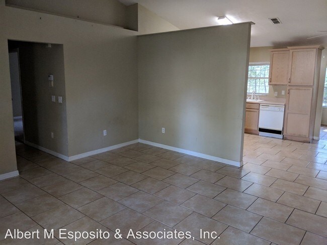 Building Photo - 3 br, 2 bath House - 21 Palm Lane