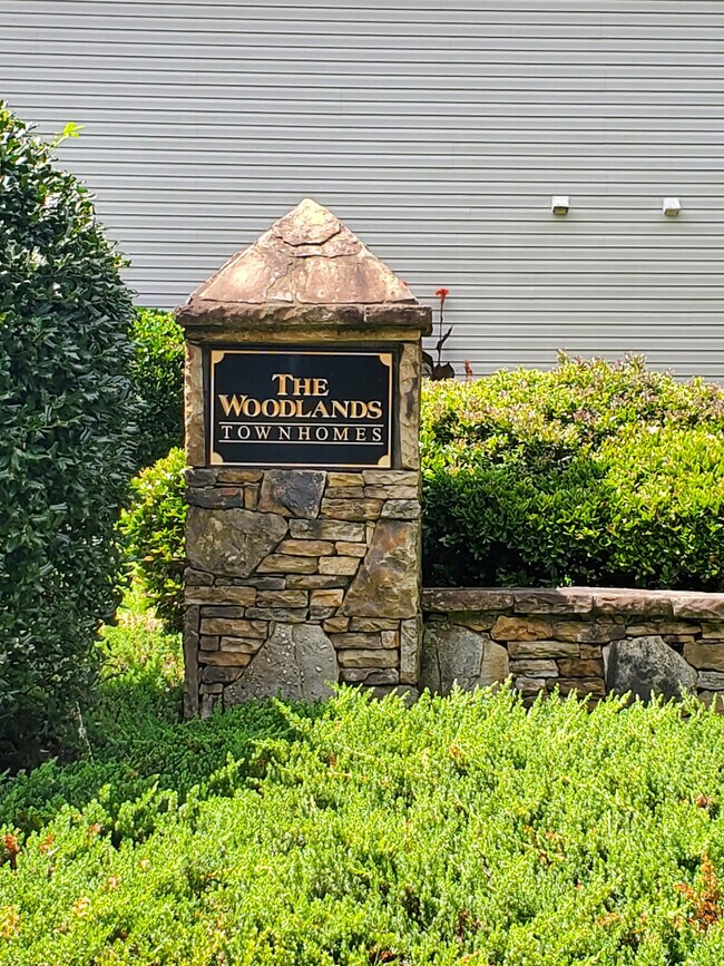 Building Photo - 3760 Harvest Dr