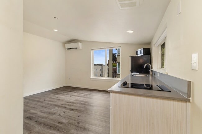 Modern Apartments in Prime Queen Anne Loca... - Modern Apartments in Prime Queen Anne Loca...