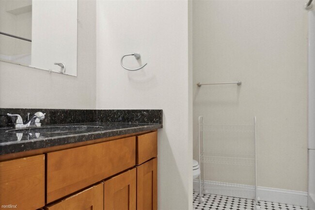 Foto del edificio - 5 br, 2 bath Duplex - 1929 N 18TH ST Unit 2