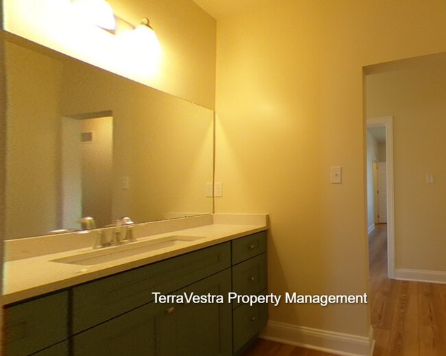 Foto del edificio - 12 Bedrooms!!!!!! Now showing for 2026-202...