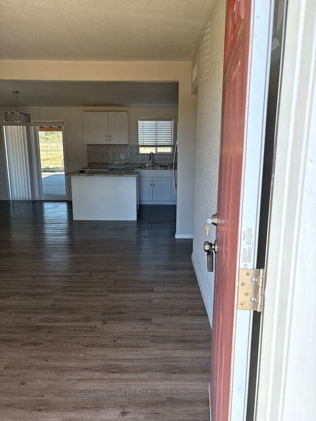 Foto del edificio - Great home in with great mountain views.