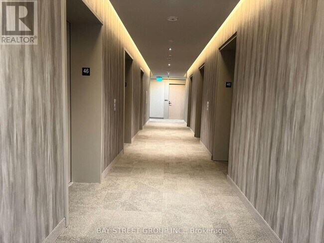 Photo du bâtiment - 8 Interchange Wy