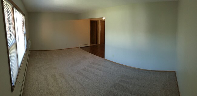 Building Photo - 1109 13th Ave N