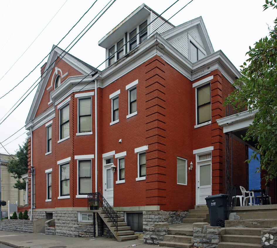 Primary Photo - Carnegie Square Apartments