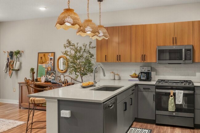 Foto del edificio - 450 SW 7th St